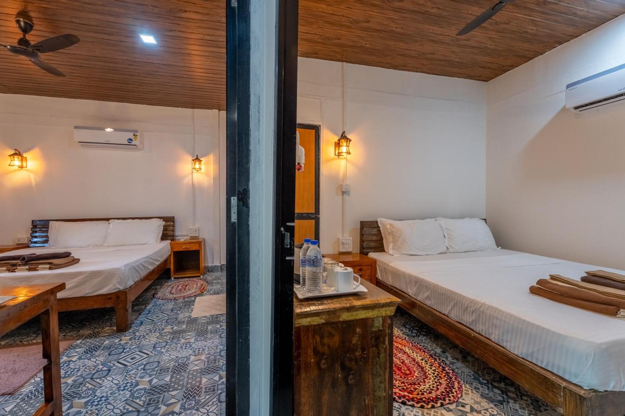 Simrose Hotel Агонда Екстериор снимка