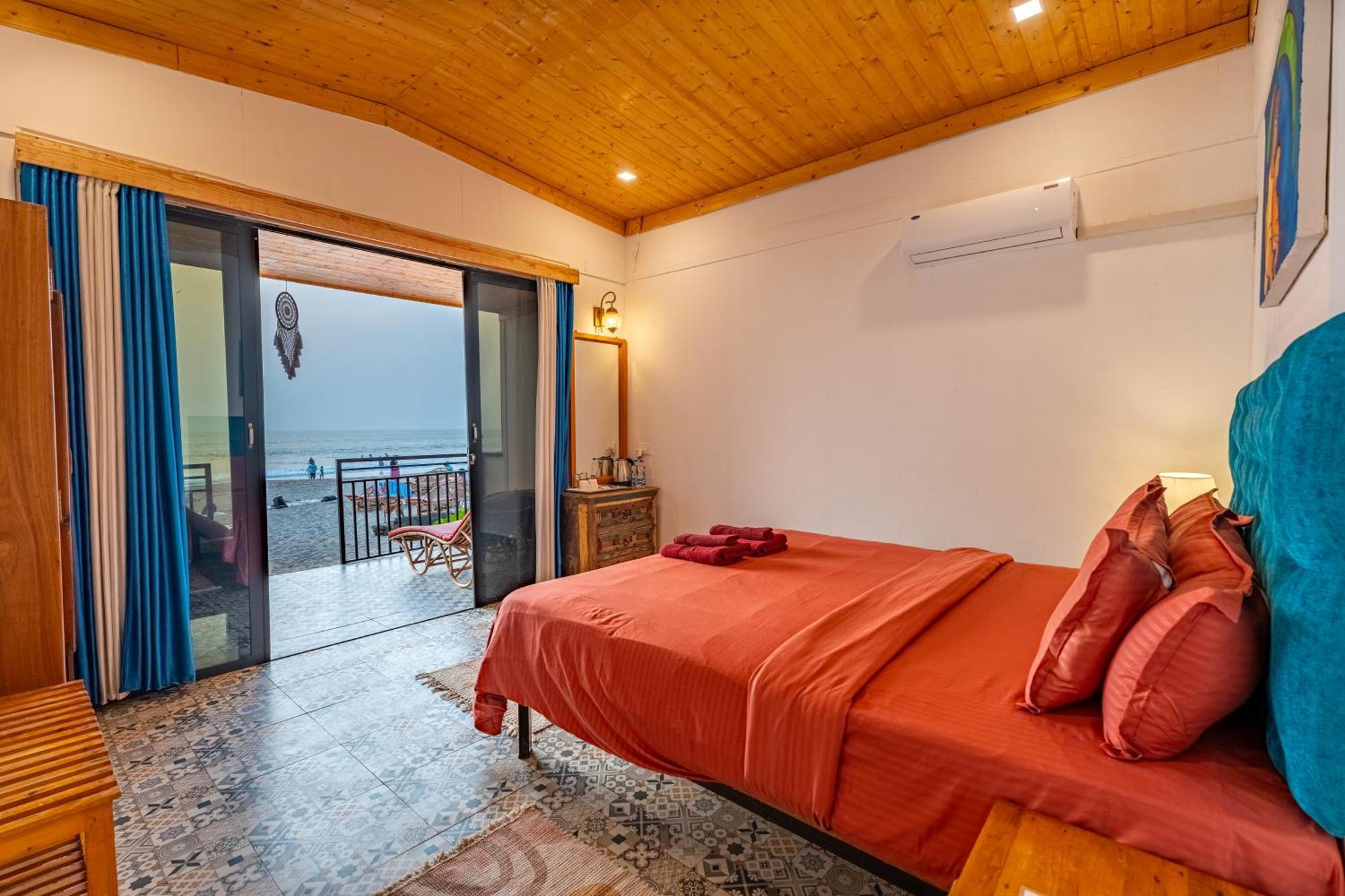 Simrose Hotel Агонда Екстериор снимка