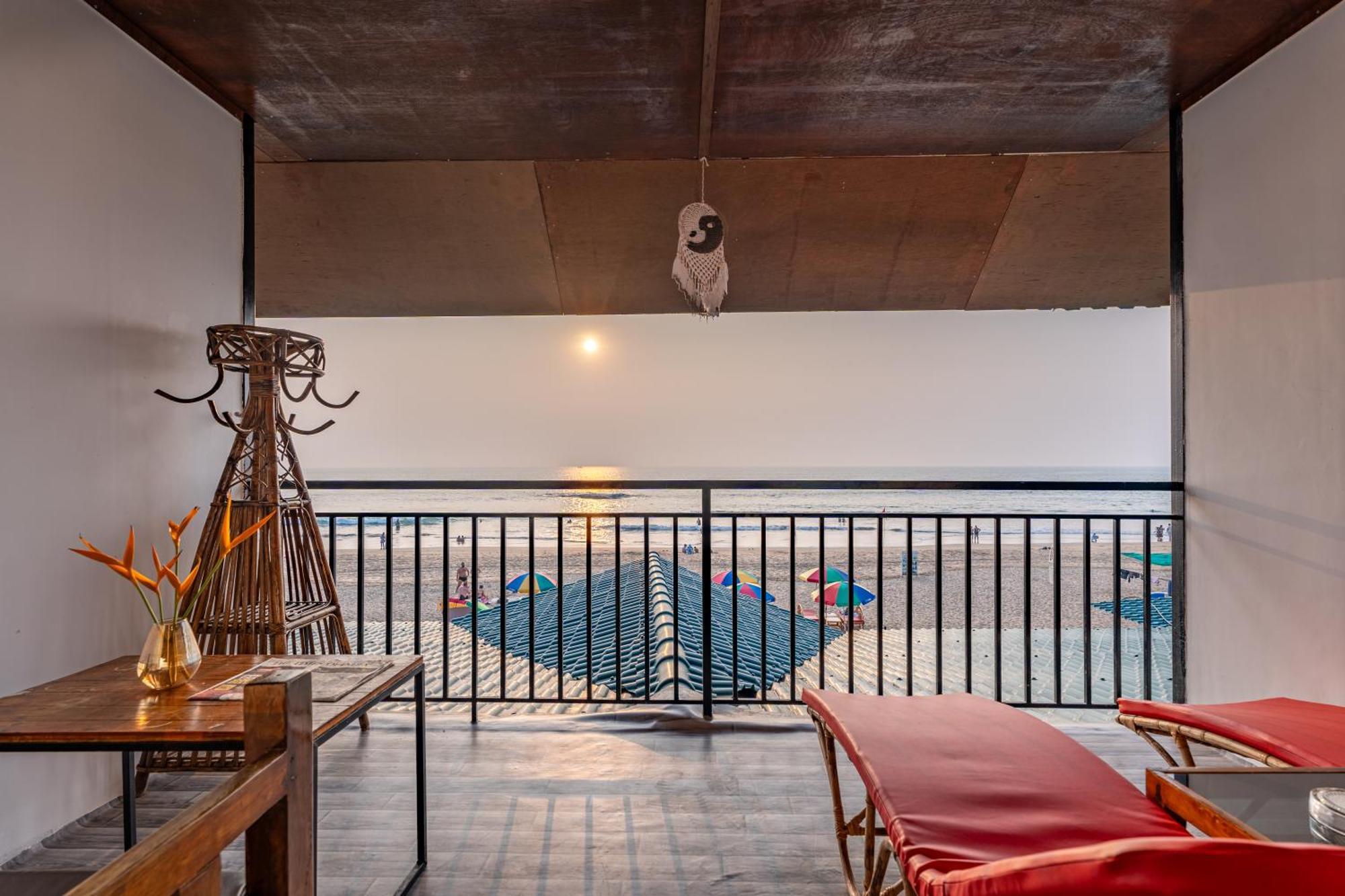Simrose Hotel Агонда Екстериор снимка