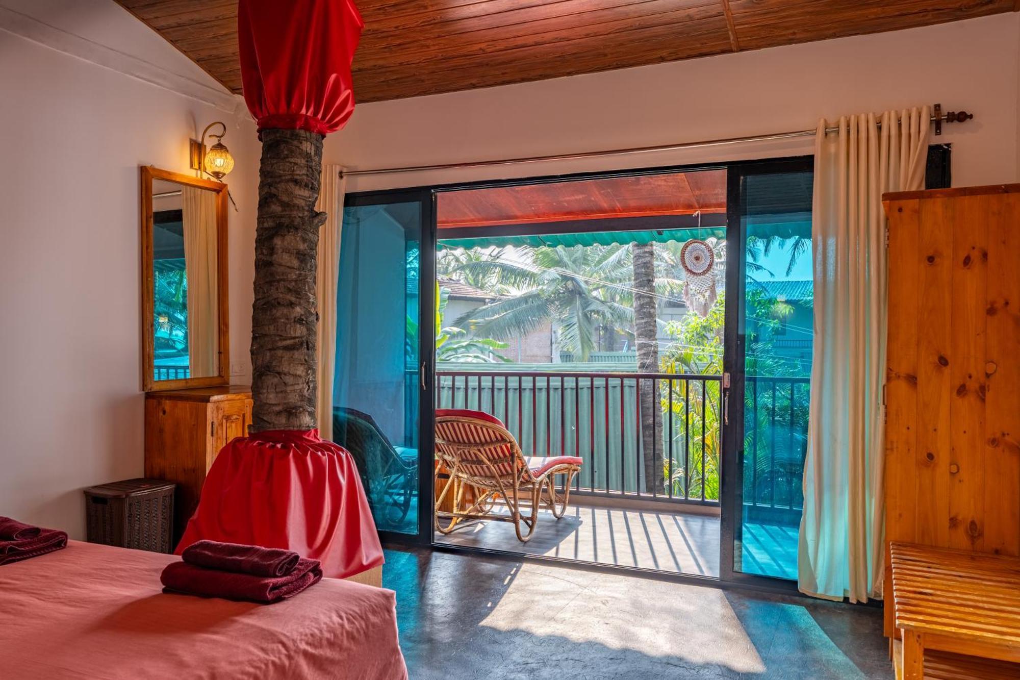Simrose Hotel Агонда Екстериор снимка