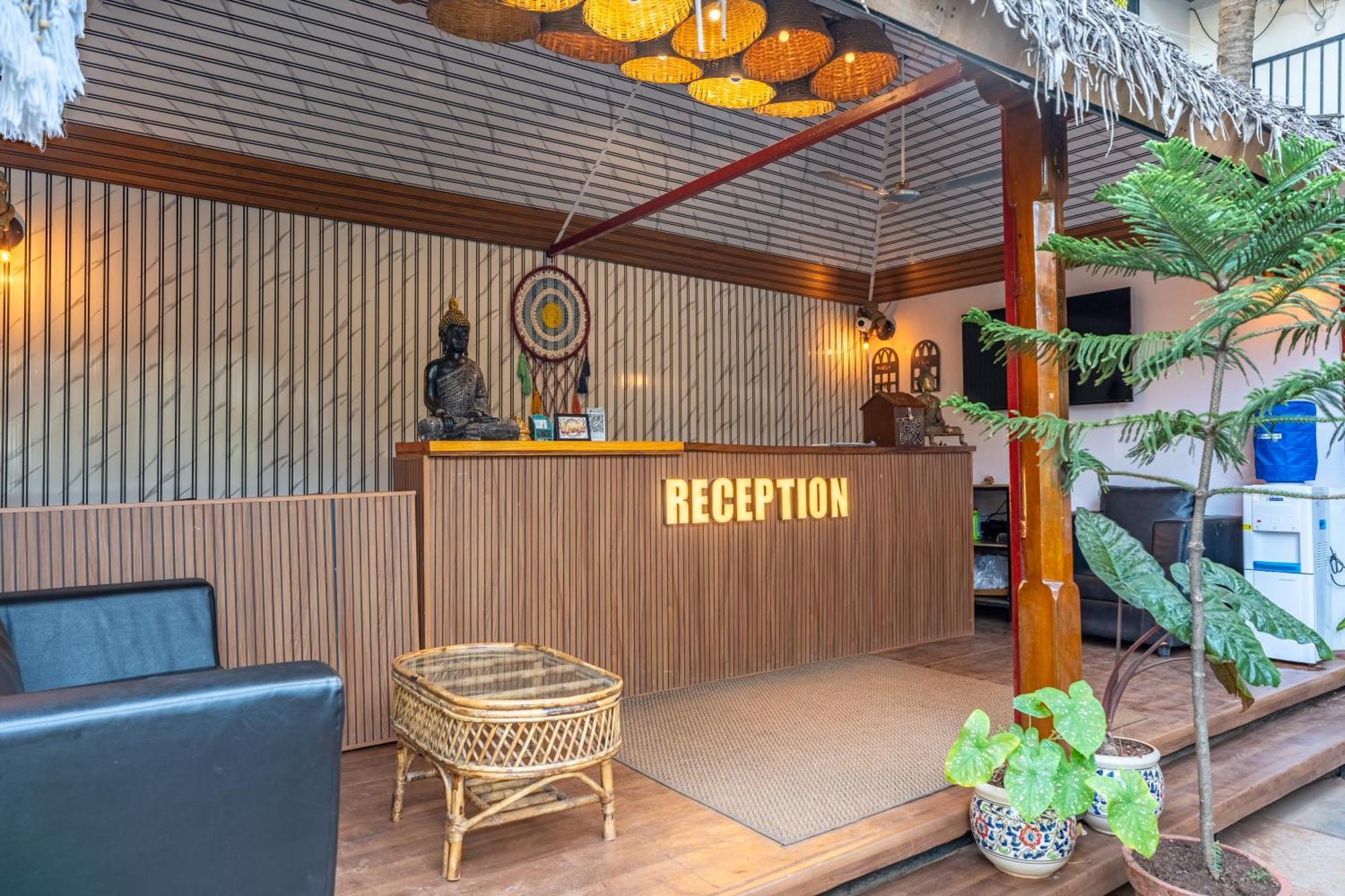 Simrose Hotel Агонда Екстериор снимка