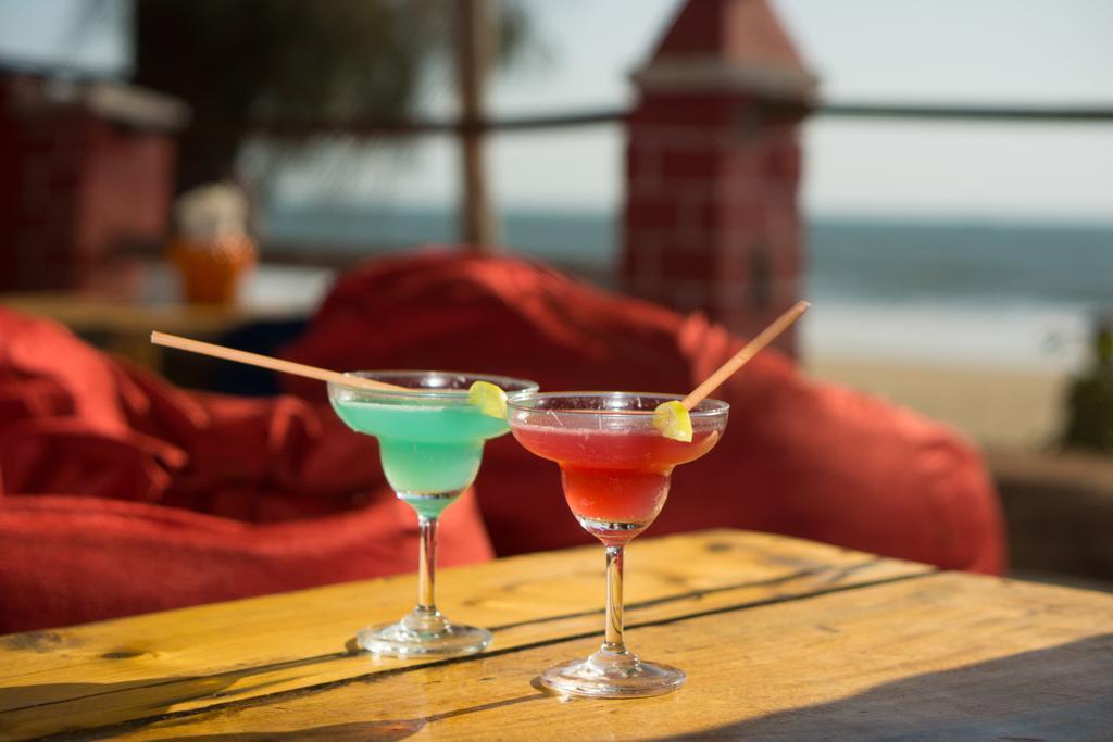 Simrose Hotel Агонда Екстериор снимка